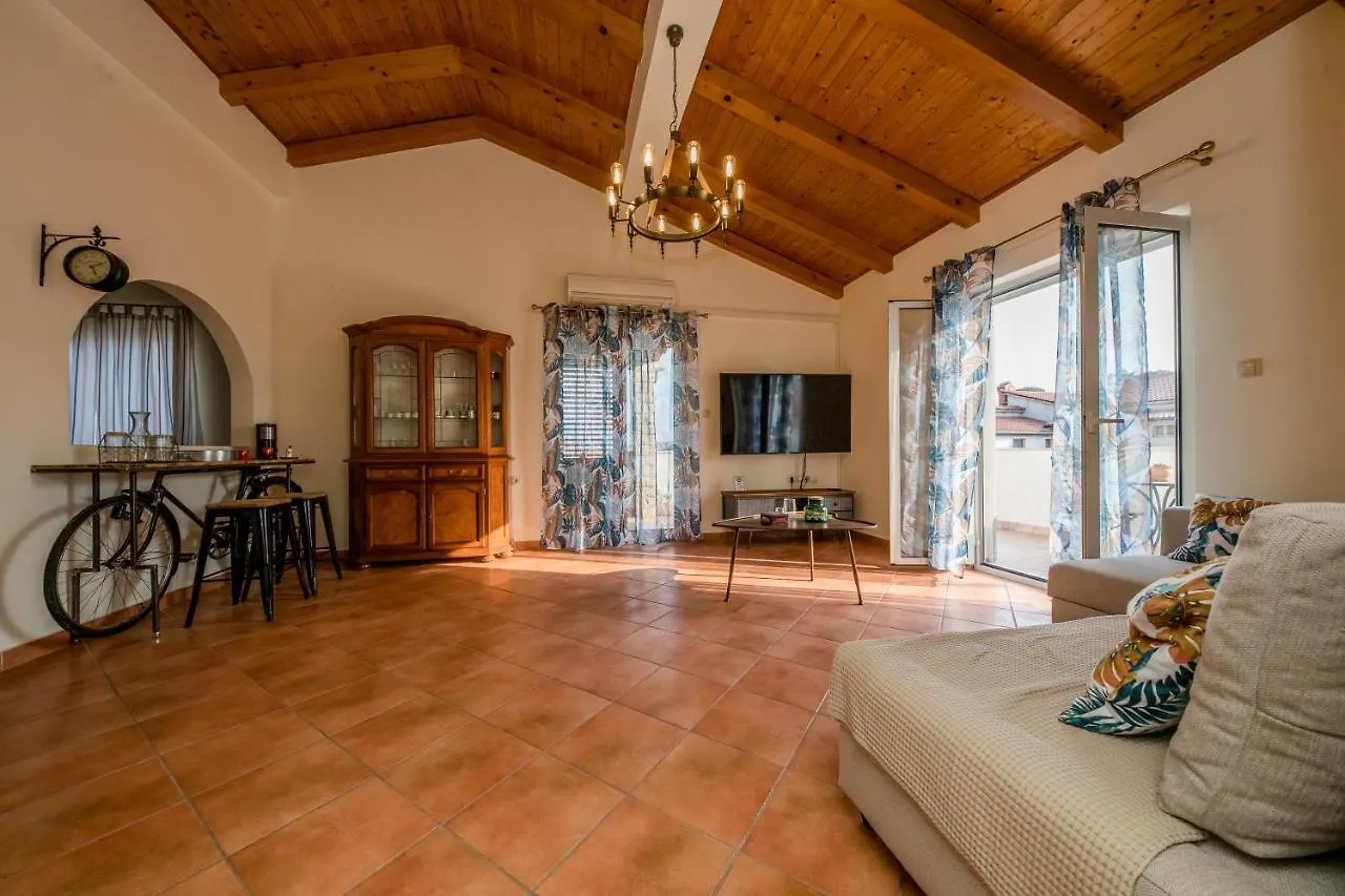 Nikolina Rab Apartments راب